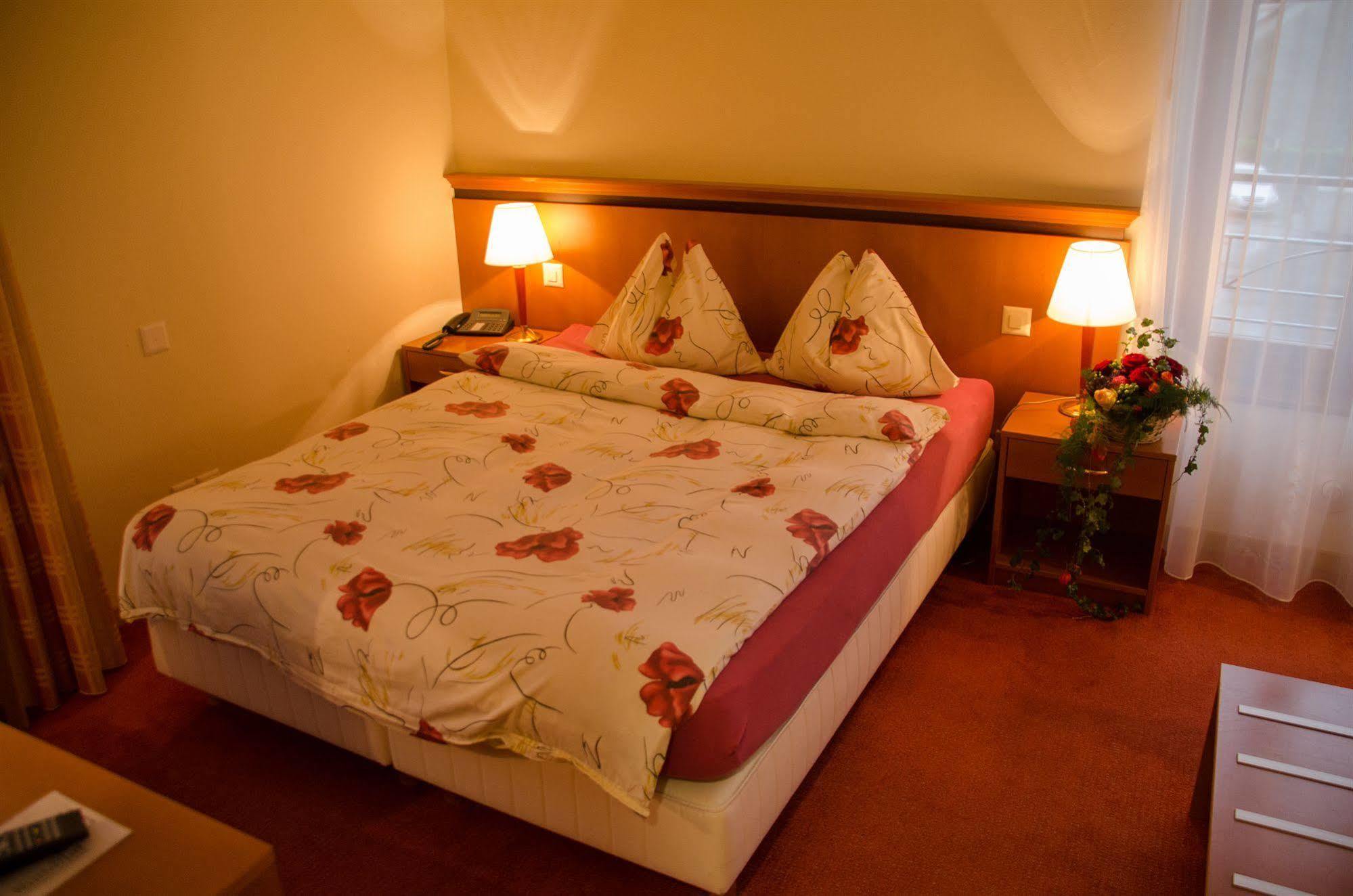 Auberge Communale A L'Union Gilly Eksteriør billede
